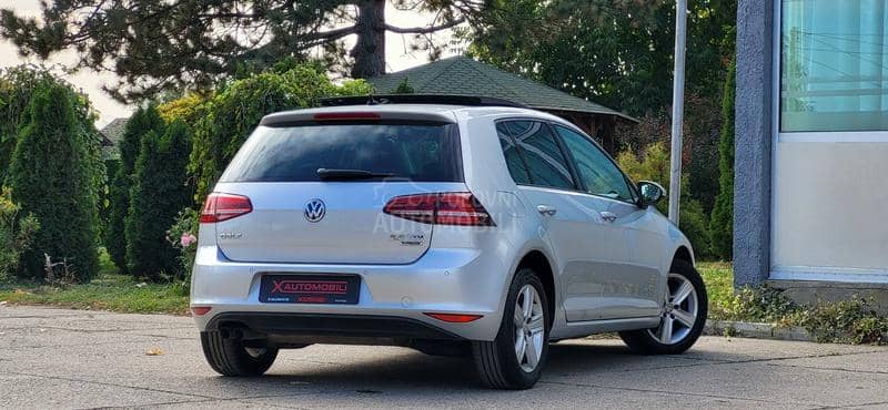 Volkswagen Golf 7 PANO/LED/HIGHLINE Volkswagen Golf 7 PANO/LED/HIGHLINE
