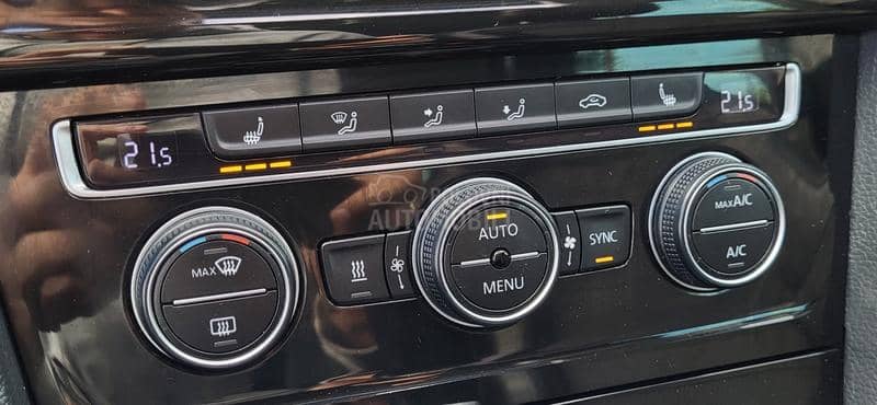 Volkswagen Golf 7 PANO/LED/HIGHLINE Volkswagen Golf 7 PANO/LED/HIGHLINE