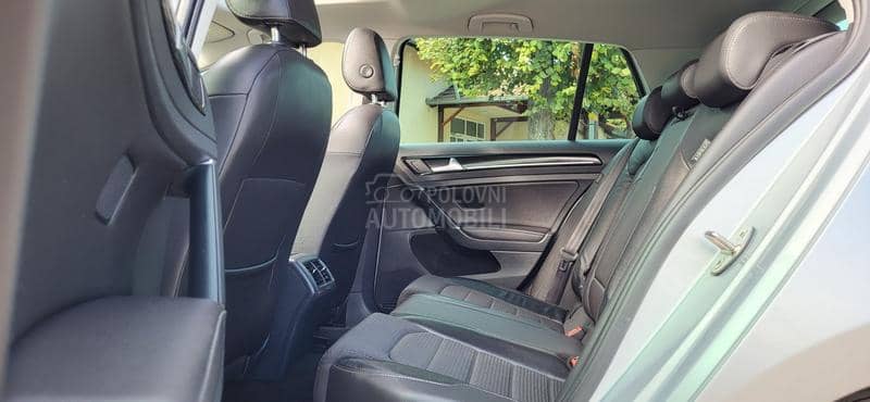 Volkswagen Golf 7 PANO/LED/HIGHLINE Volkswagen Golf 7 PANO/LED/HIGHLINE