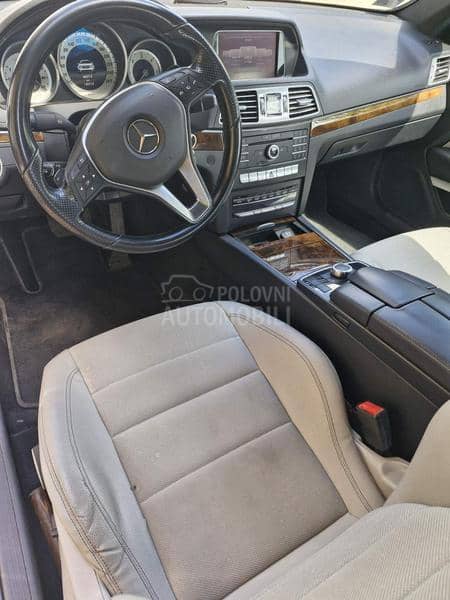 Mercedes Benz E 220 