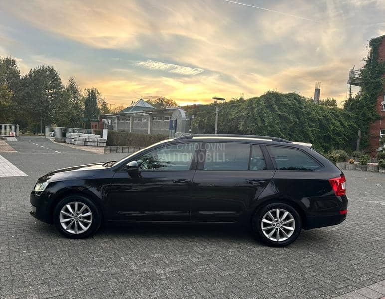 Škoda Octavia DSG//LED//NAV//