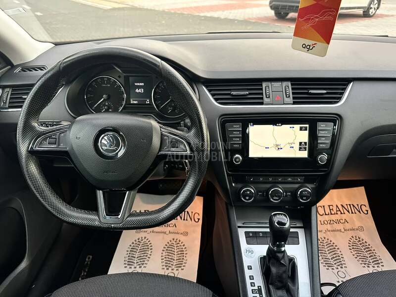 Škoda Octavia DSG//LED//NAV//