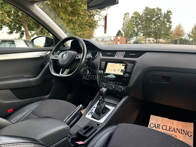 Škoda Octavia DSG//LED//NAV//