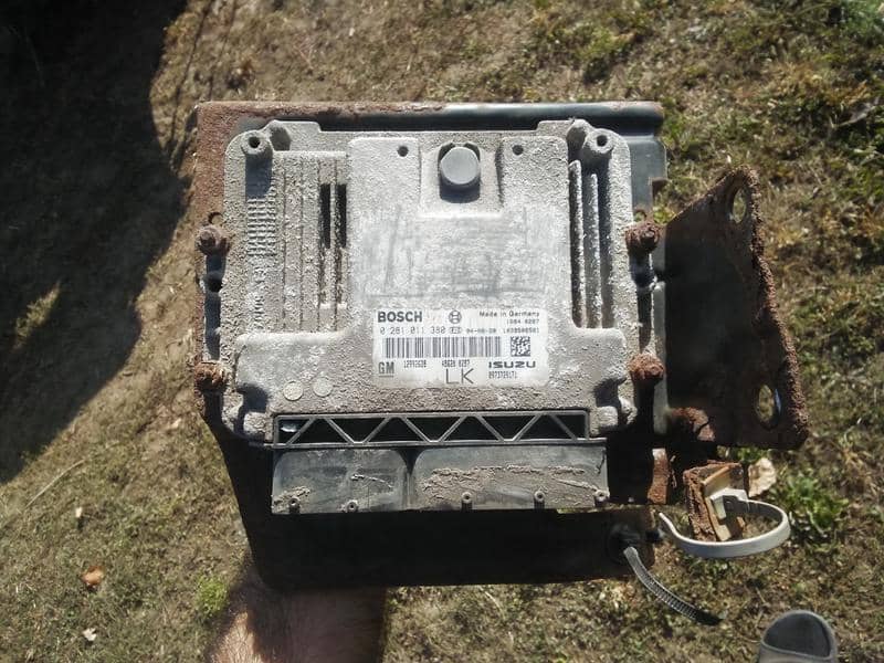 ECU kompjuter motora 1.7 CDTI