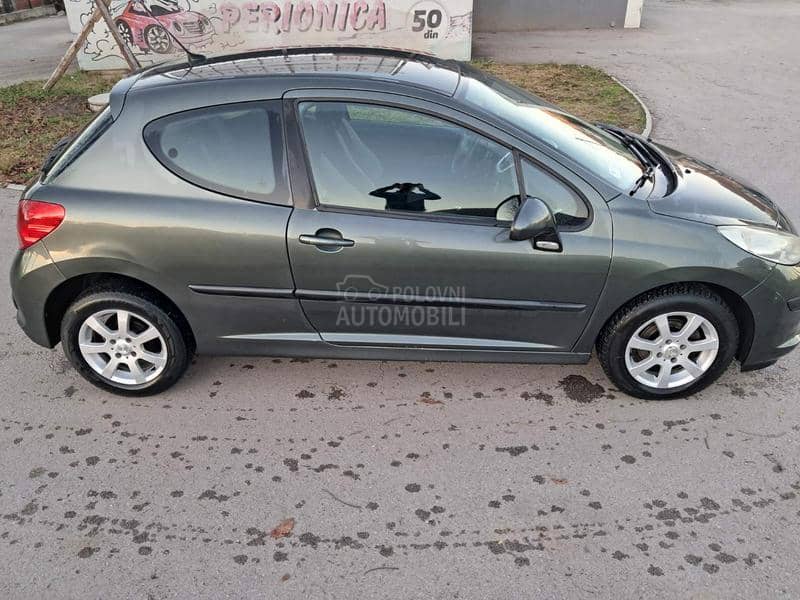 Peugeot 207 1.4