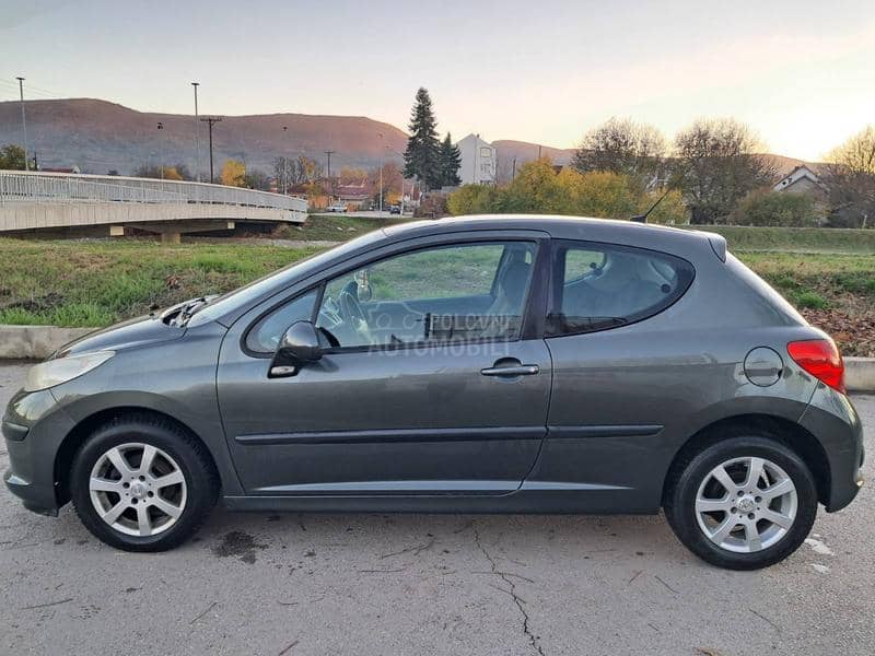 Peugeot 207 1.4