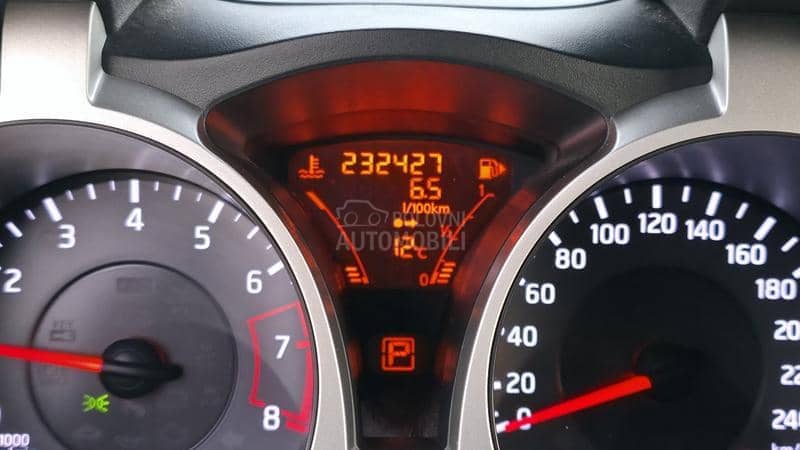 Nissan Juke 1.6b/A u t o m a t/ Nissan Juke 1.6b/A u t o m a t/