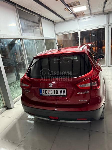 Suzuki SX4 S-Cross 4WD ELEGANCE