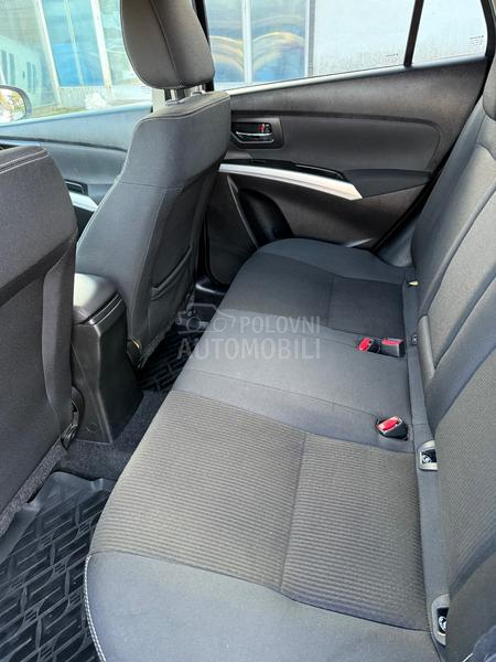 Suzuki SX4 S-Cross 4WD ELEGANCE