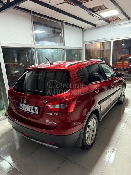Suzuki SX4 S-Cross 4WD ELEGANCE