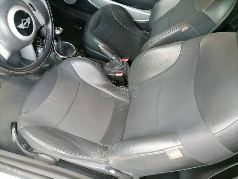 MINI Cooper 1.6