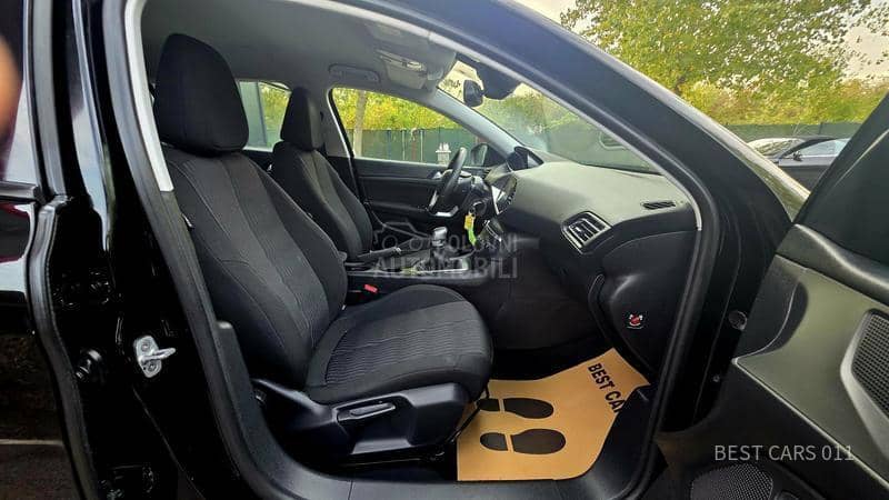 Peugeot 308 1.6E-HDI NAVY