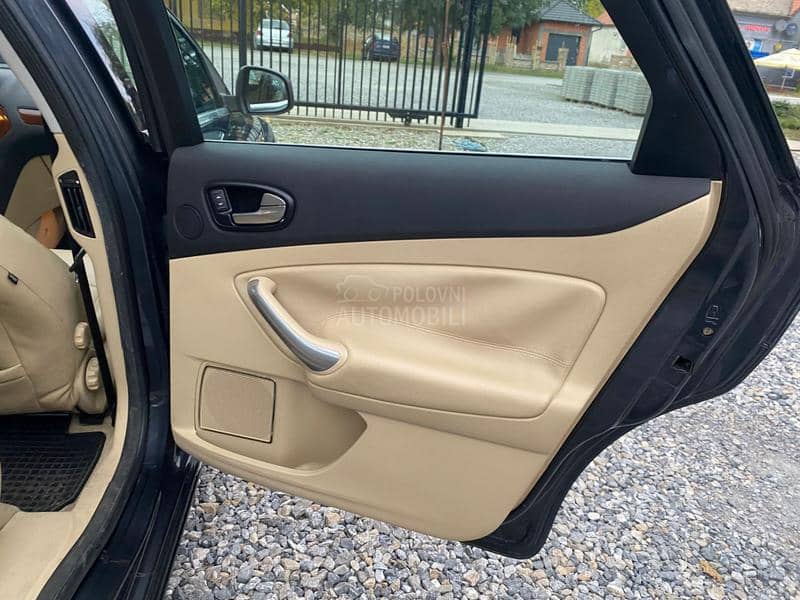 Ford Mondeo 