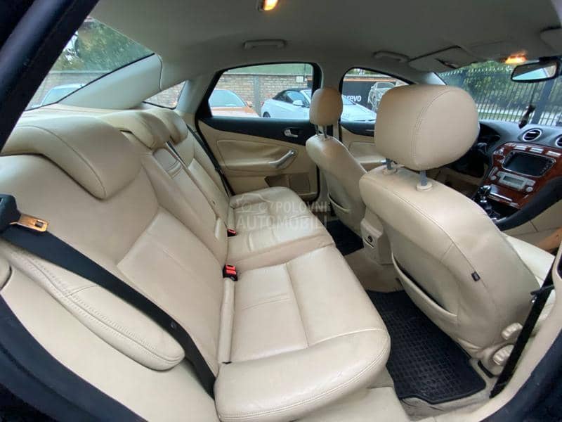 Ford Mondeo 