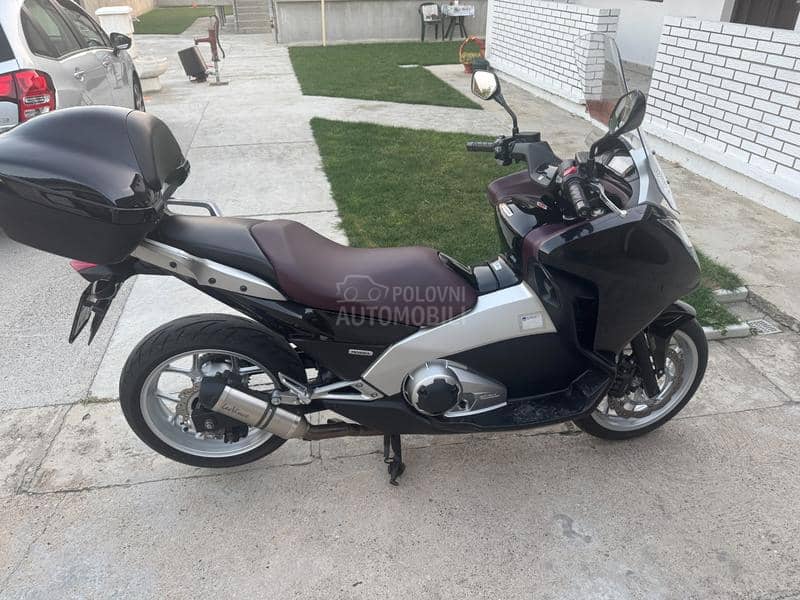 Honda Integra NC700D
