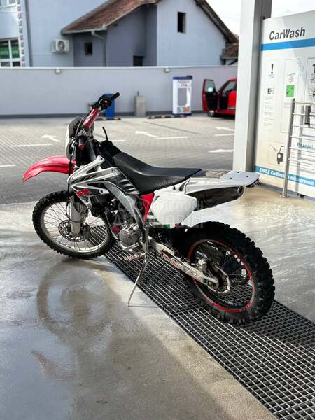 Honda cre125