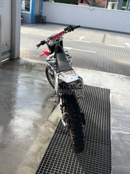 Honda cre125