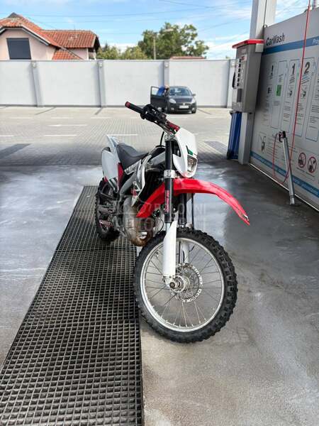 Honda cre125
