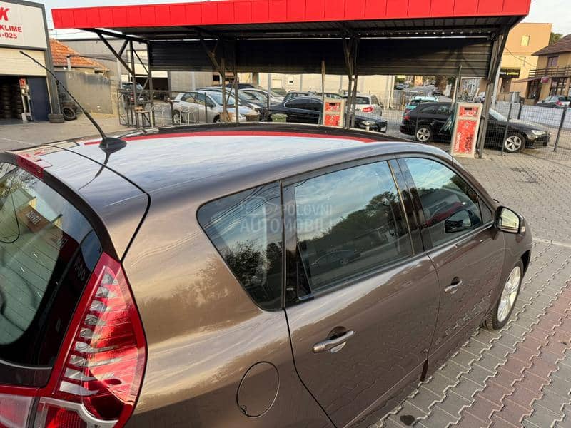 Renault Scenic 1.5dci X-mod/BOSE