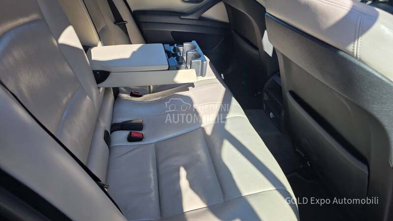 BMW 520 2.0D F11 SPORT AUT