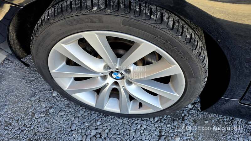 BMW 520 2.0D F11 SPORT AUT