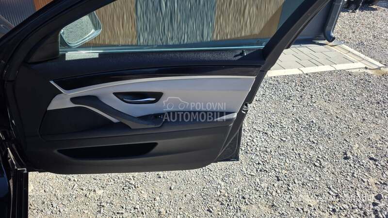 BMW 520 2.0D F11 SPORT AUT