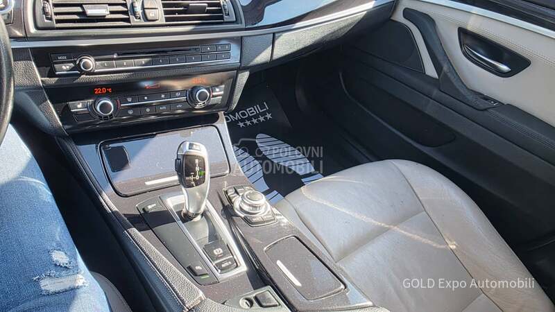 BMW 520 2.0D F11 SPORT AUT