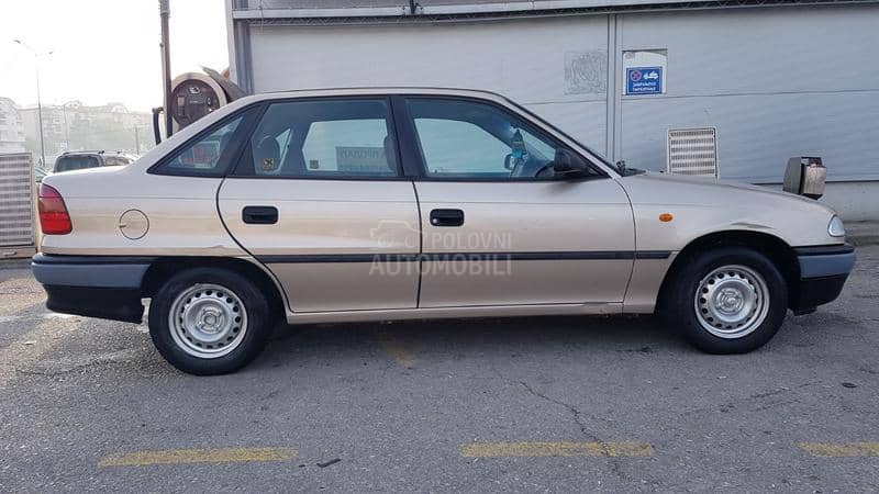 Opel Astra F 1.4 8v