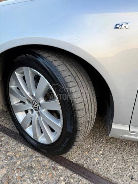 Volkswagen Passat B6 2.0 TDI R Line