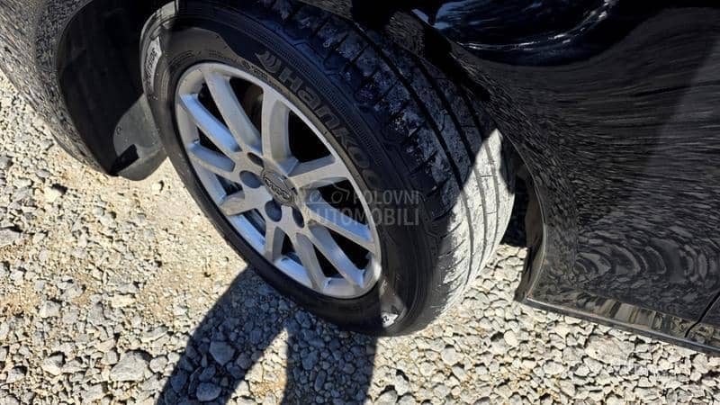 Audi A4 2.0TDi RESTY LED