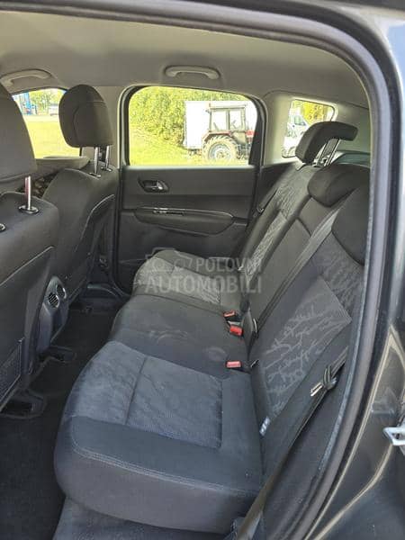 Peugeot 3008 1.6 HDI Peugeot 3008 1.6 HDI