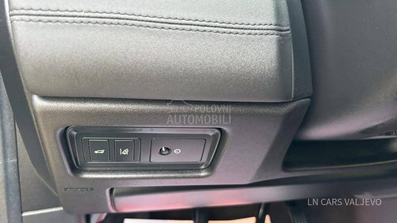 Land Rover Discovery Sport 2.0TD4/4WD/HSE