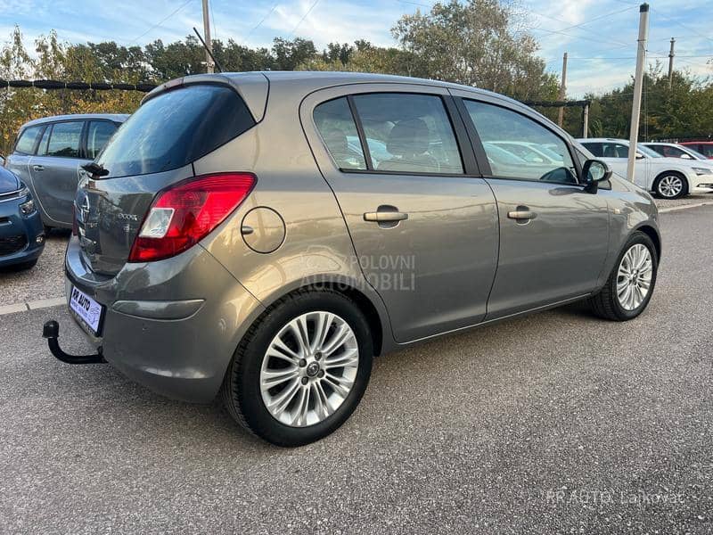 Opel Corsa D 1.3CDTI COSMO