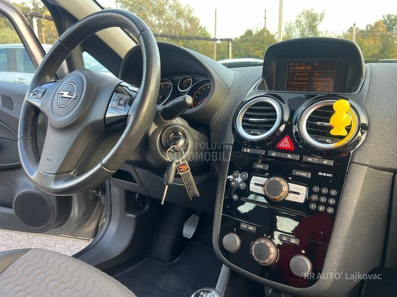 Opel Corsa D 1.3CDTI COSMO