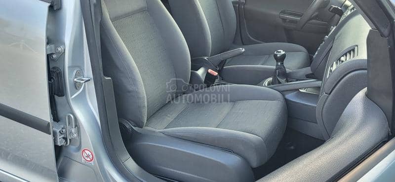 Volkswagen Golf 5 1.9 TDI PER.FEK.TAN