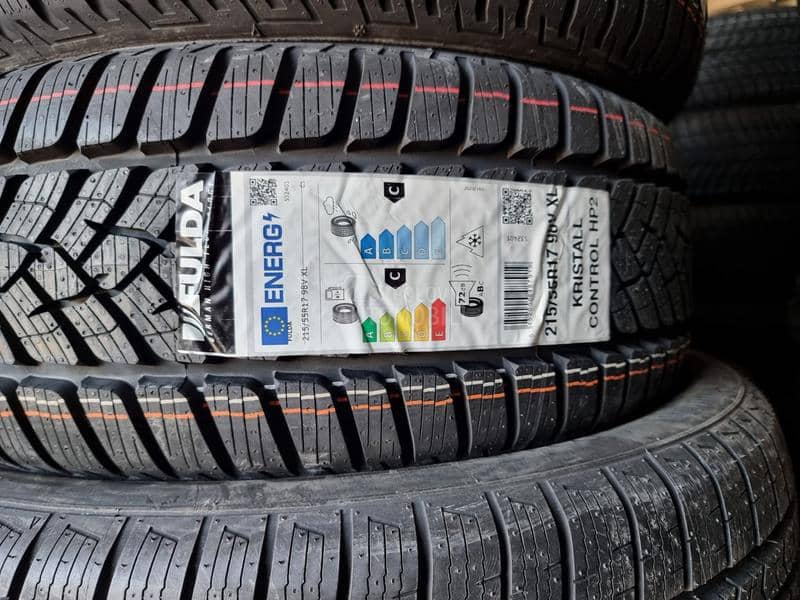 Fulda 215/55 R17 Zimska