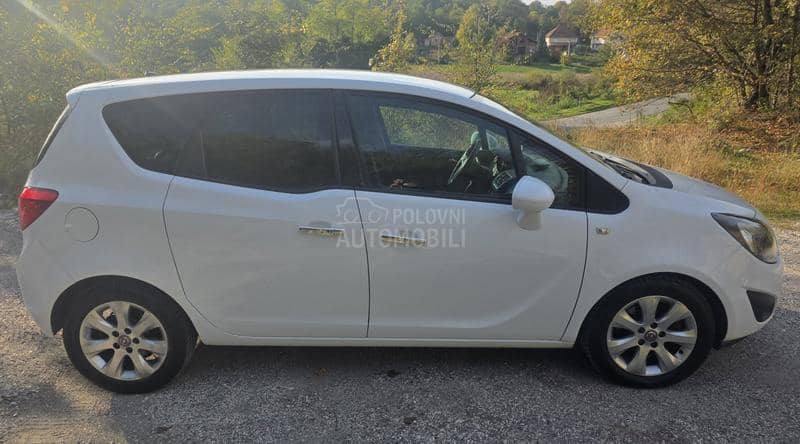 Opel Meriva 1.4B Švajcarska