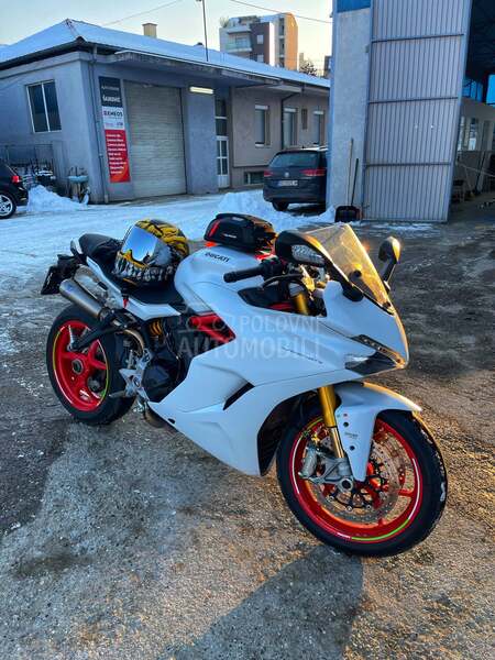 Ducati Supersport S