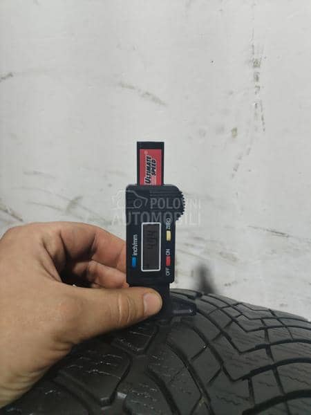 Dunlop 225/50 R17 Zimska