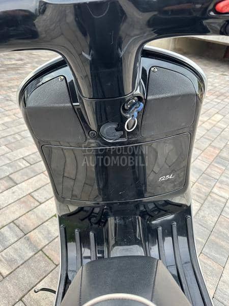 Piaggio Vespa GT 125