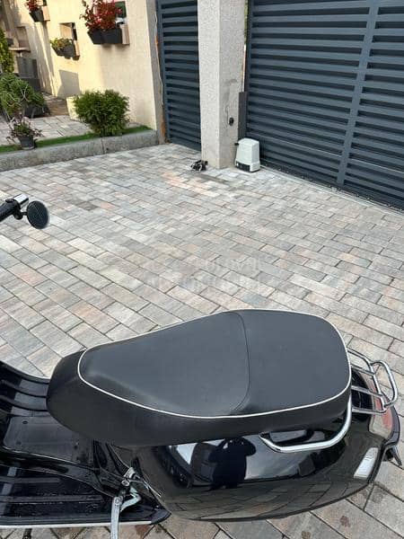 Piaggio Vespa GT 125