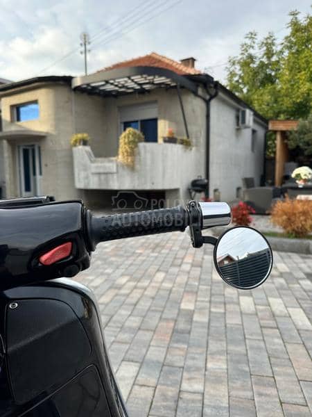 Piaggio Vespa GT 125