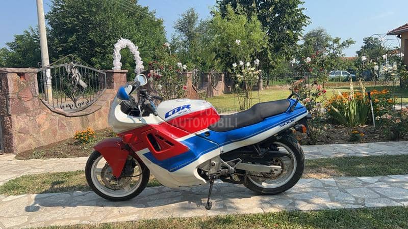 Honda CBR 500f