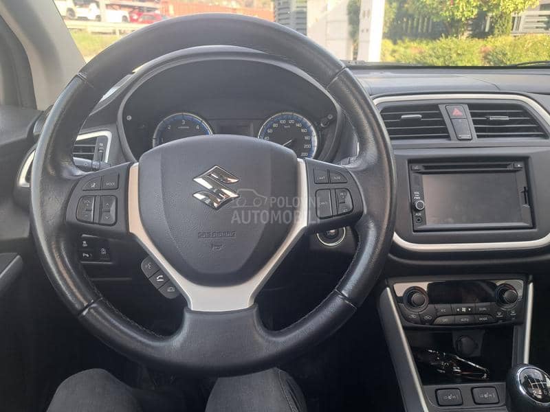 Suzuki SX4 S-Cross All grip