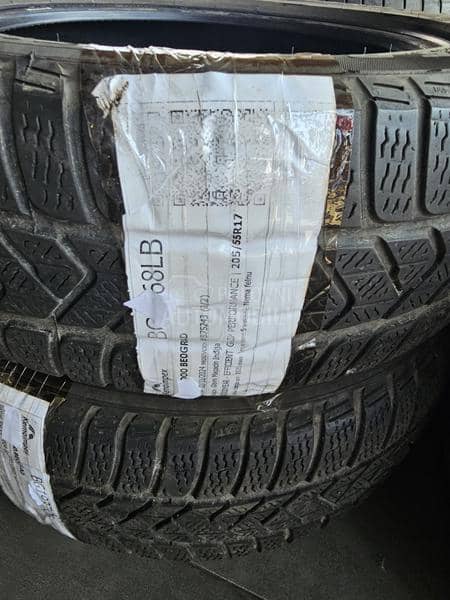 Pirelli 205/55 R17 Zimska