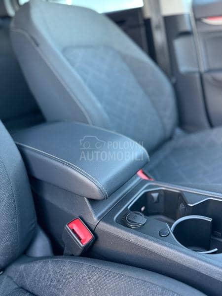 Volkswagen Golf 8 2.0TDI/DSG/FU LL/N0V Volkswagen Golf 8 2.0TDI/DSG/FU LL/N0V