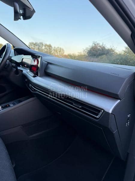 Volkswagen Golf 8 2.0TDI/DSG/FU LL/N0V Volkswagen Golf 8 2.0TDI/DSG/FU LL/N0V