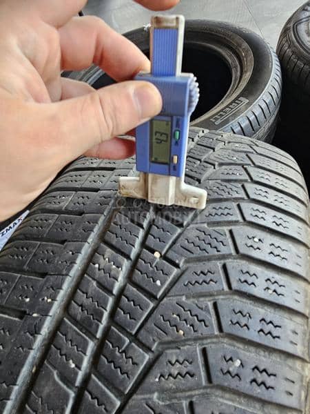 Hankook 205/55 R17 Zimska