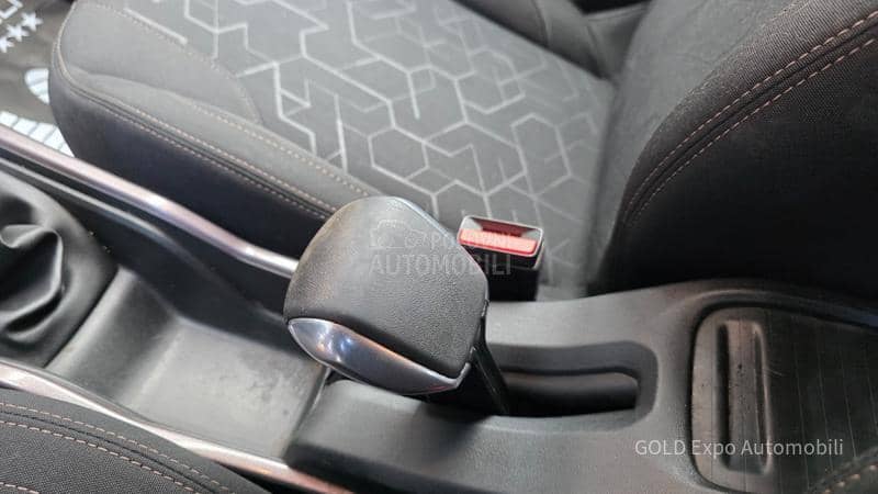 Peugeot 2008 1.2 B.E.N.Z  LEP