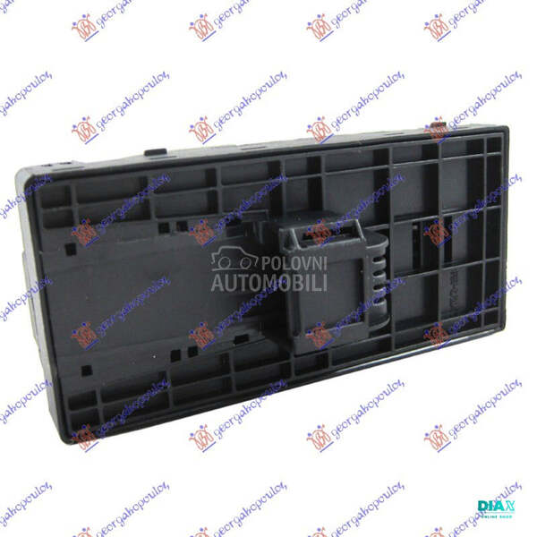 PREKIDAC U PREDNJIM VRATIMA (4